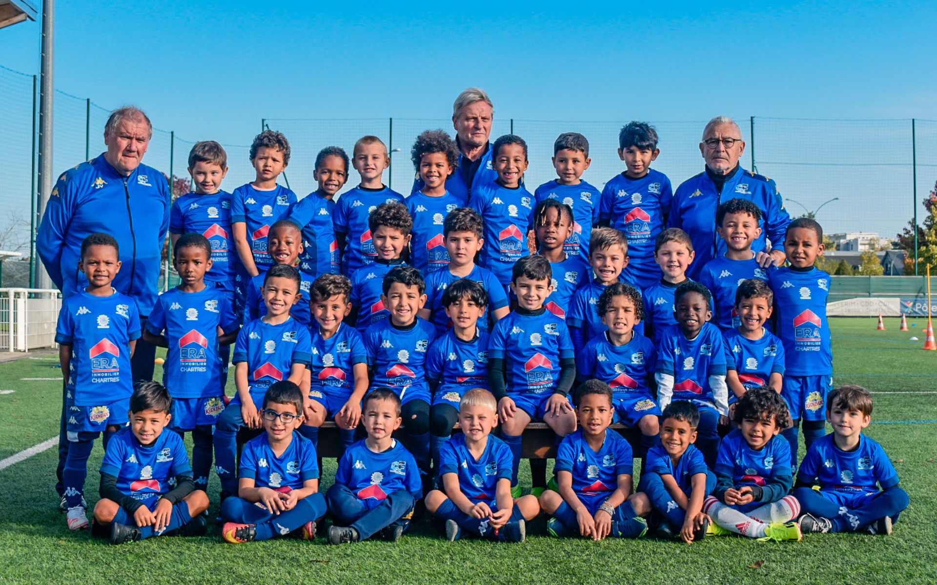 https://cchartresfootball.com/wp-content/uploads/2024/12/Photo-U6U7_CChartres-Football.jpg